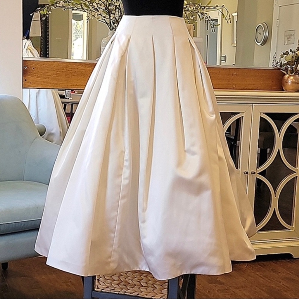 Martina Liana tea length skirt
